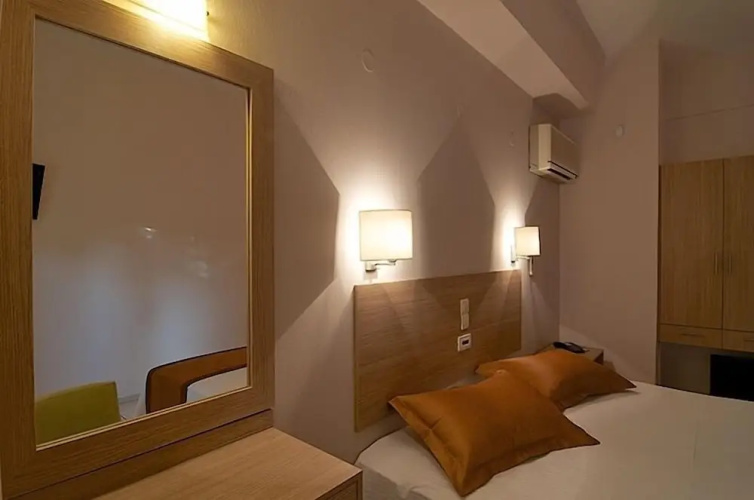 Blue Island Hotel