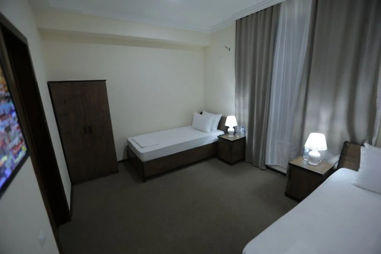 Ayvon Express Hotel