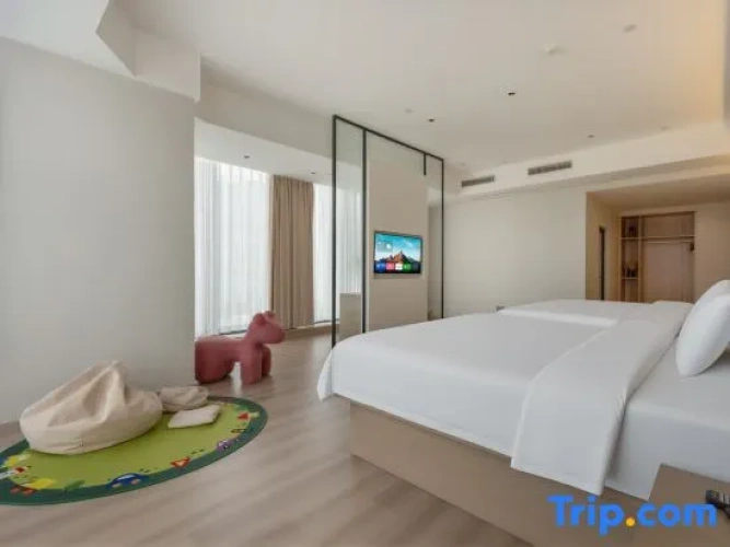 Standard Triple Family room