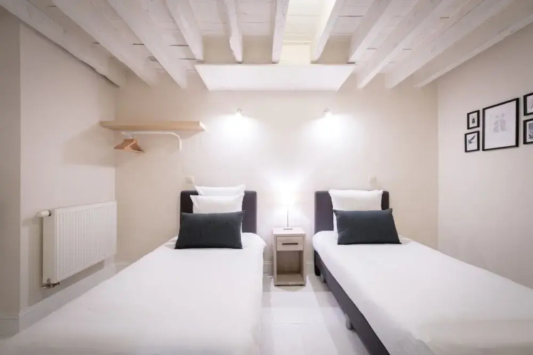 Saint Pauls Suite 1