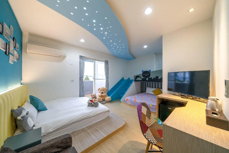Deluxe Family room with balcony
