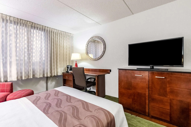 Quality Inn & Suites Albert Lea