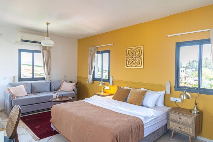 Deluxe Triple room
