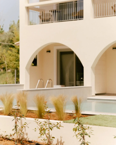 Eterrano Seaside Retreat