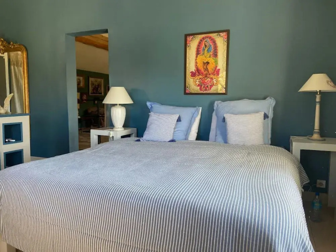 Large Air-conditioned Villa in Arles