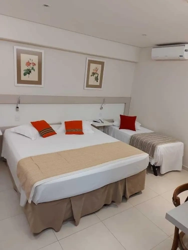 Standard Triple room