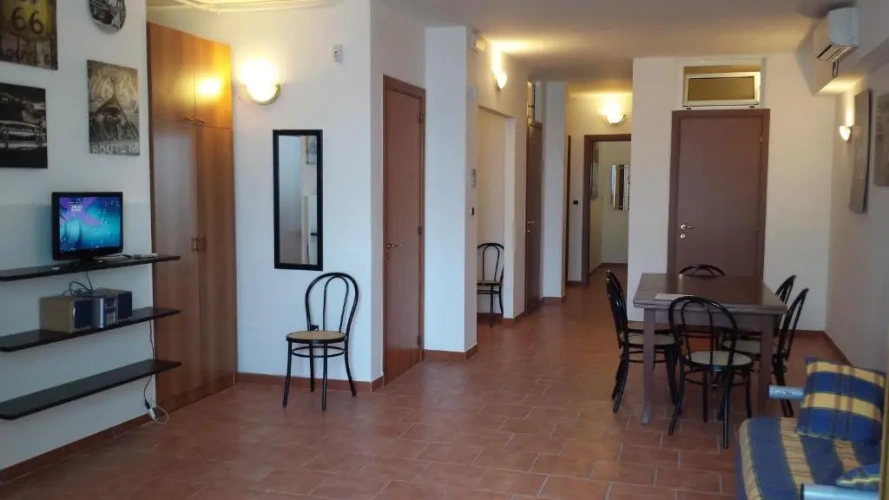 4 Bedrooms Cottage