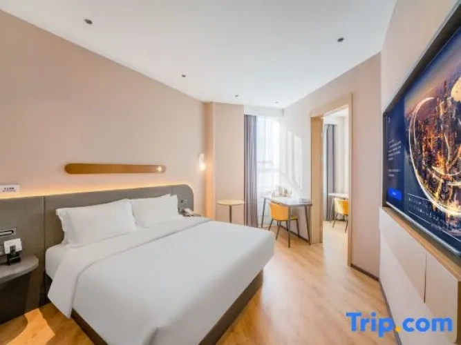 Deluxe Quadruple Suite