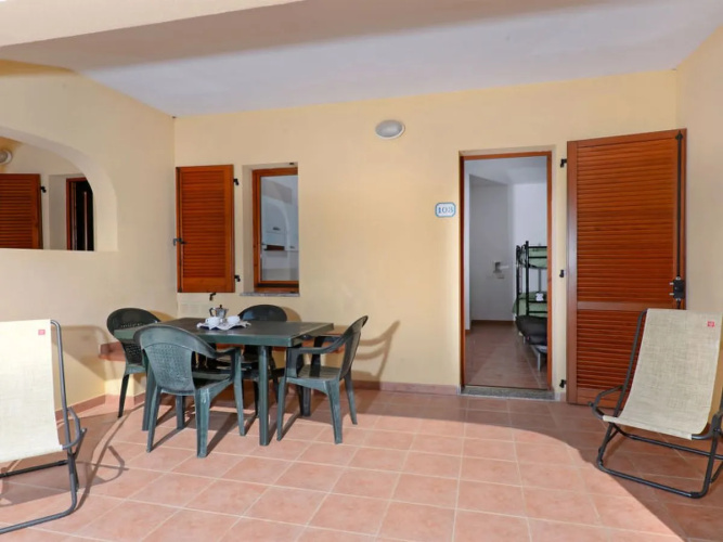 4 Mori, Residence (MUV101)