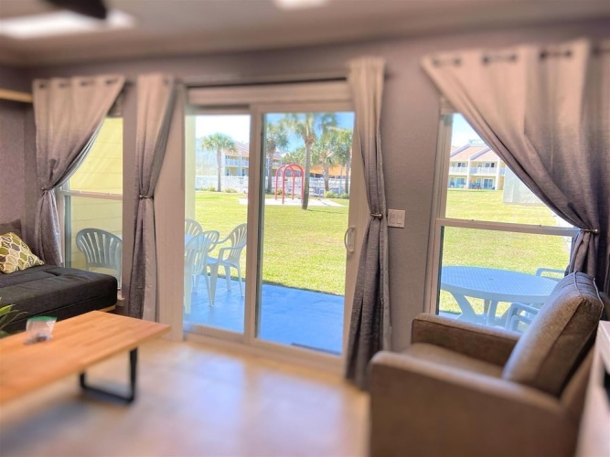 6 D, One Bedroom Condo
