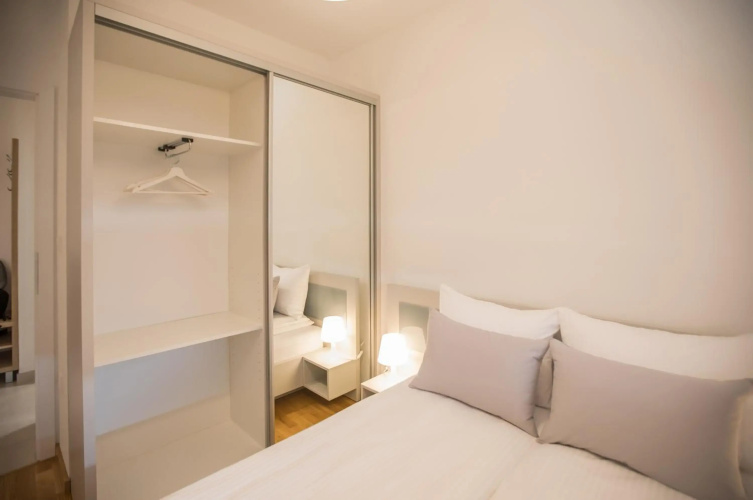 Jelena Apartment II