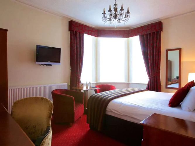 Hallmark Inn Chester