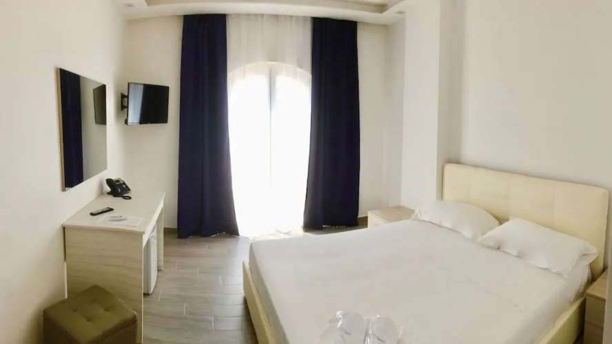 Klaton Beach Hotel