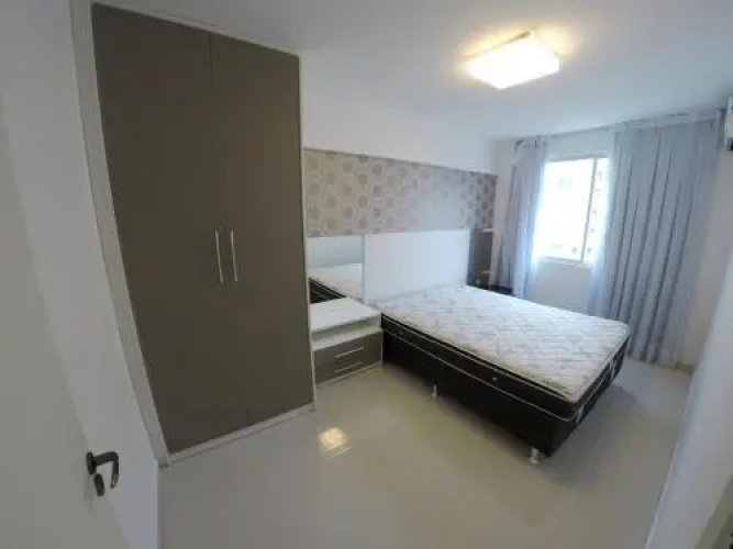 A075 - Ed. Mônica, cobertura duplex