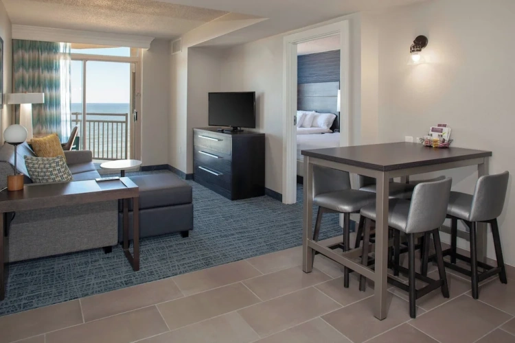 1 Bedroom Suite with balcony