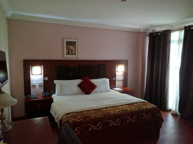 Marco Polo Hotel & Suites