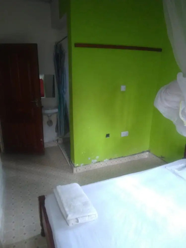 Eddys Resort