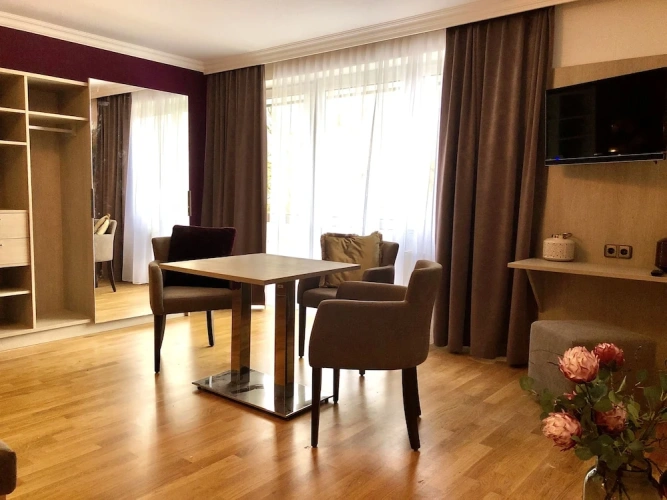 Deluxe Double Suite