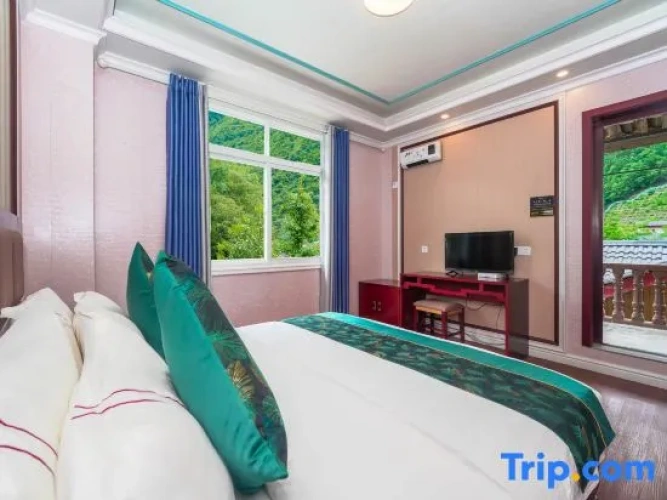 Family Suite with balcony