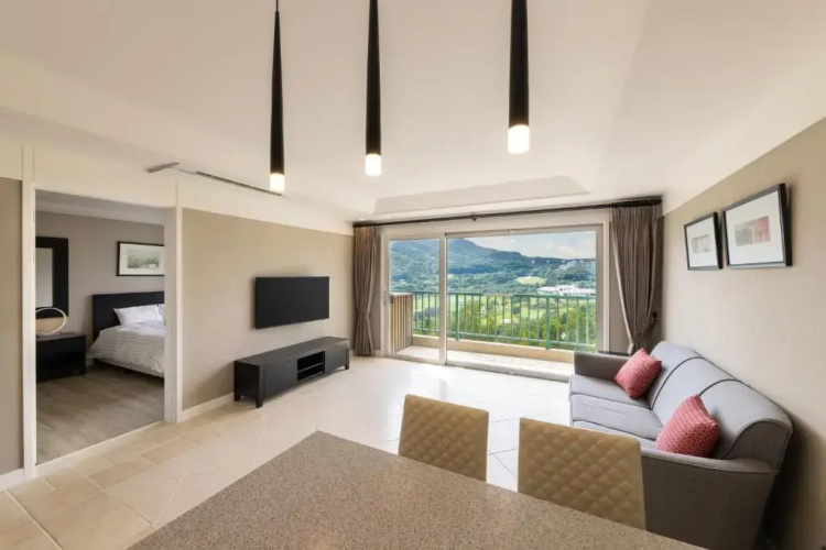 Oak Valley Resort