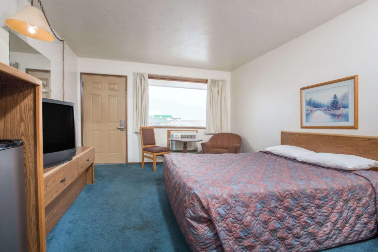Knights Inn Boardman