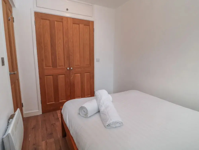 Flat 5 Fairwinds
