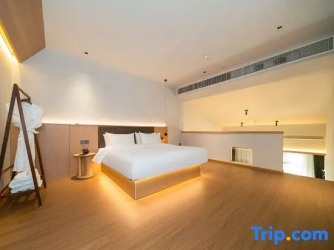 Duplex Suite with balcony and with sunset view