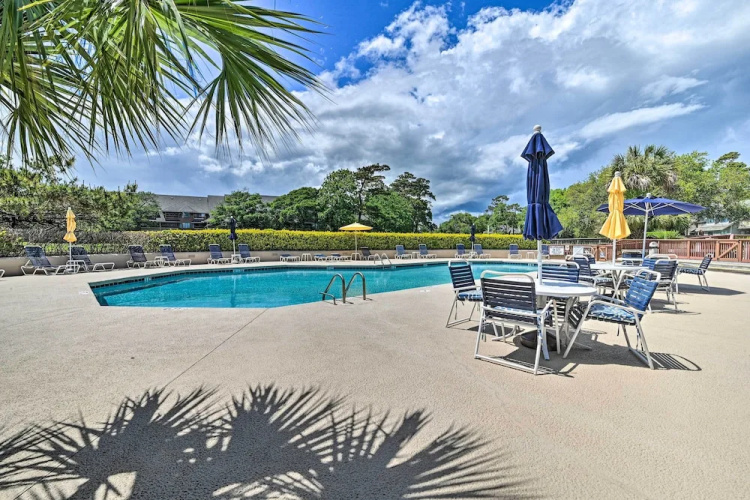 Lakefront Myrtle Beach Condo w/ Shared Pools!
