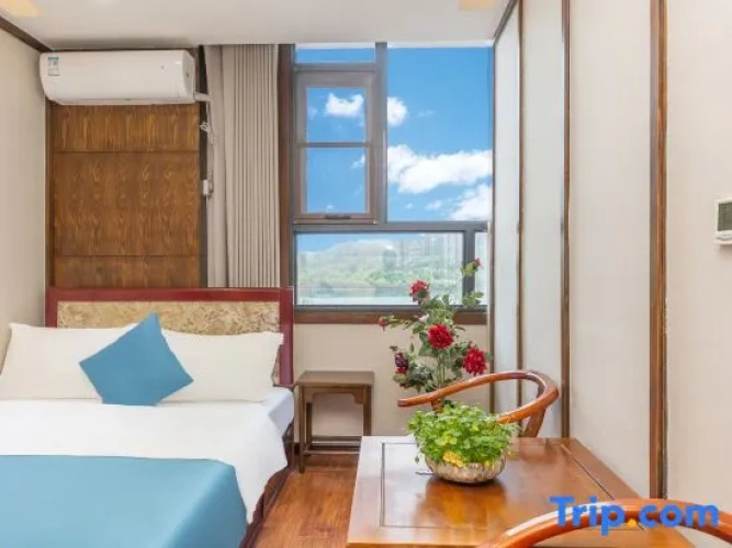 Deluxe Double Suite