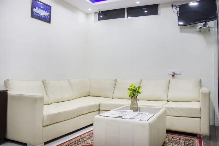 Fabhotel Rms Comforts