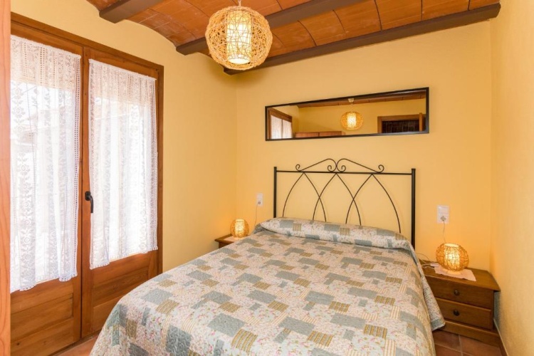 4 Bedrooms Cottage