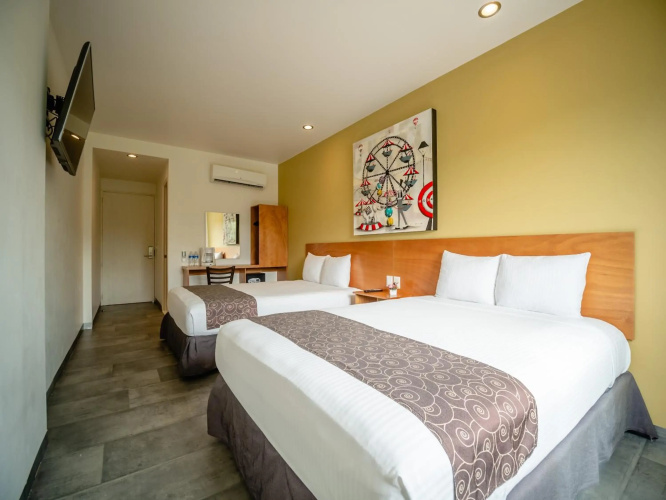 AM Hotel & Plaza