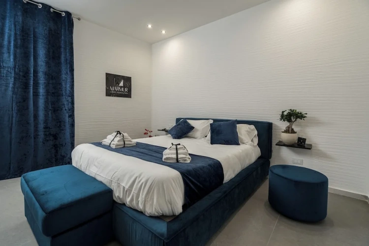 Standard Double room with balcony and with city view