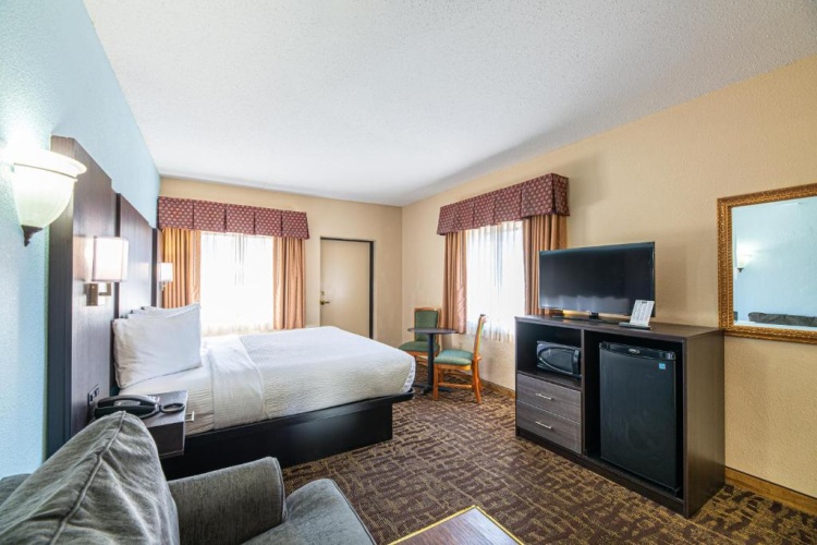 Standard room with balcony