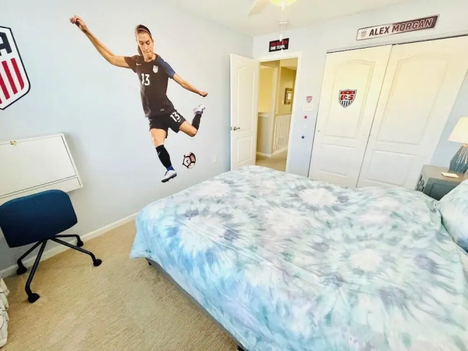 Simonton Court 20256