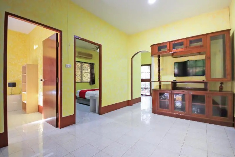 OYO 75342 Ban Elephant Blanc Bungalow