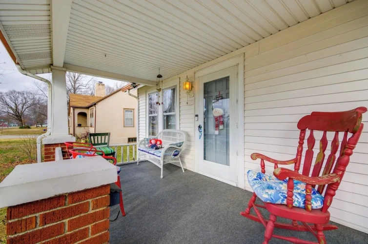 4 Bedrooms Cottage