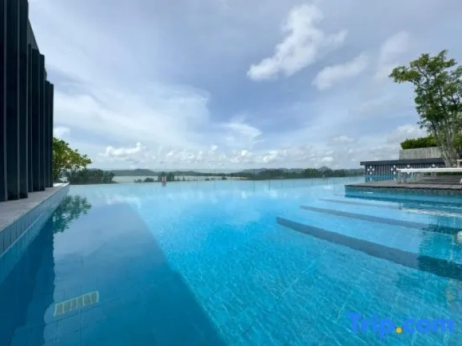 Modern sea view apartment at Aristo 2 Surin