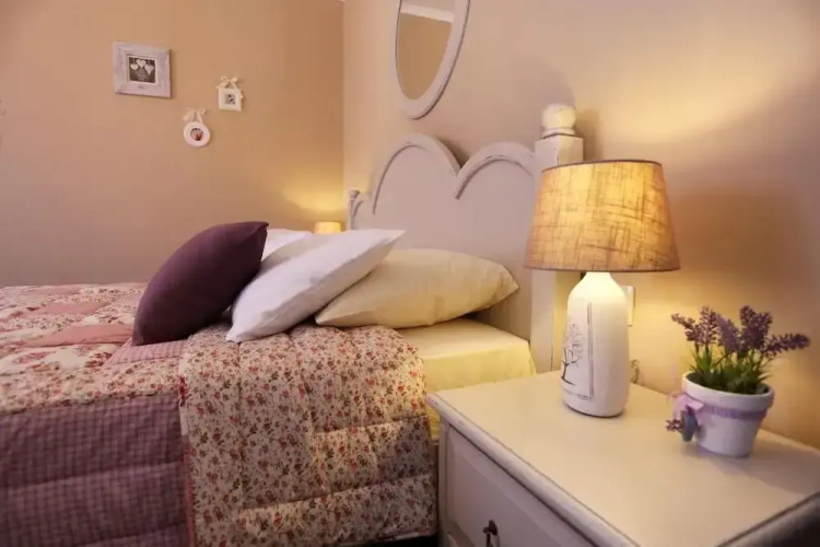 Shabby chic rooms