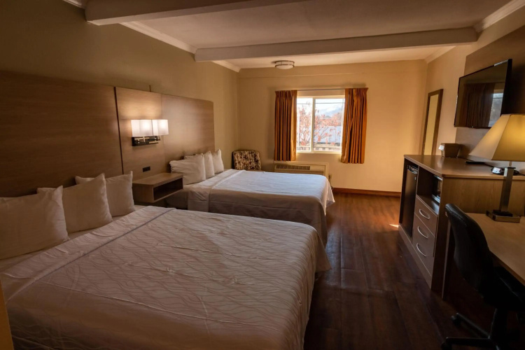 Quality Inn Bishop near Mammoth
