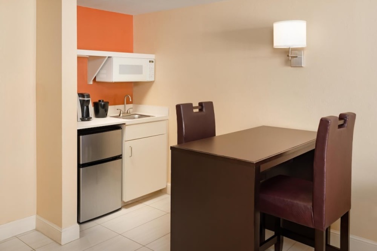 1 Bedroom Suite with balcony
