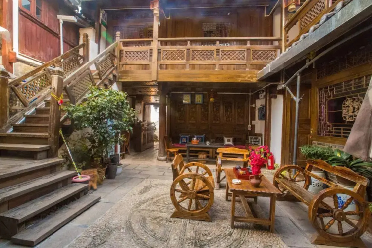 Baisuiqiao Inn