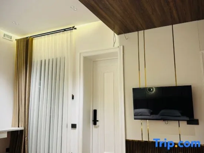 Superior Sextuple room