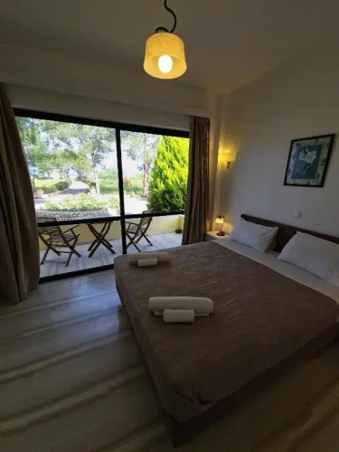 Alexandra Apartment 1