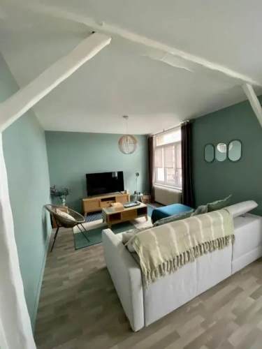 3 Bedrooms Apartment