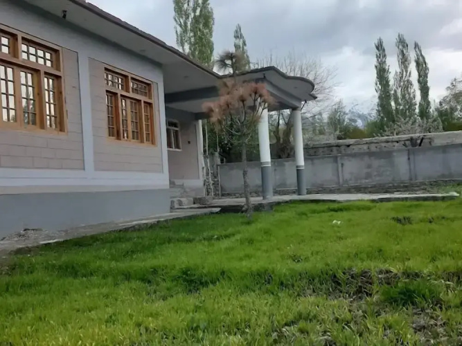 Markhor Hotel