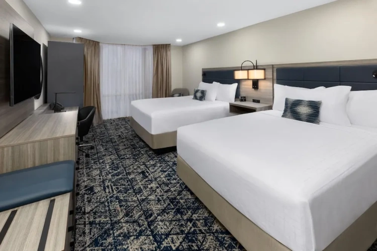 Deluxe Quadruple room
