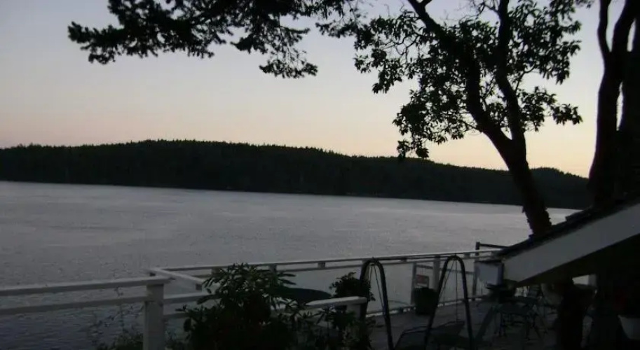 Waterfront Home Orcas Landing