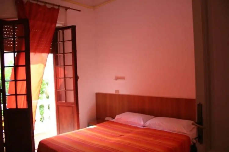 Standard Triple room with balcony