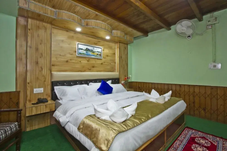 Hotel Vikrant Inn